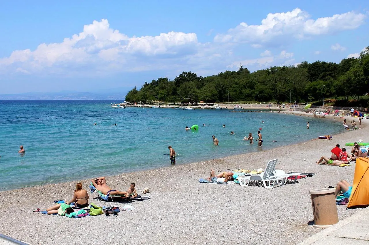Apartment Njivice 5362B Croatia