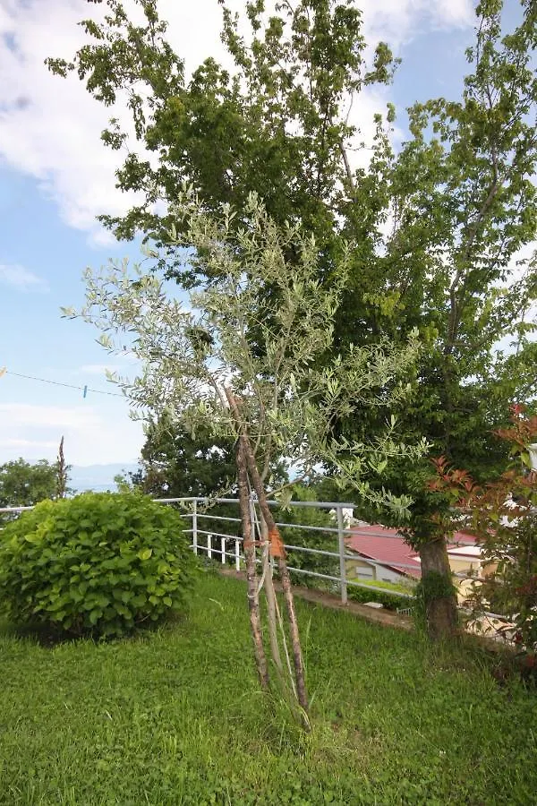 Apartment Njivice 5362B