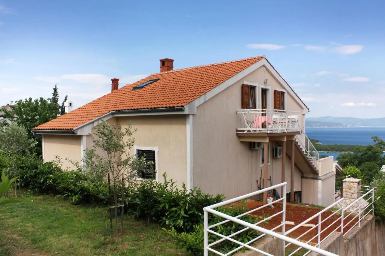Apartment Njivice 5362B
