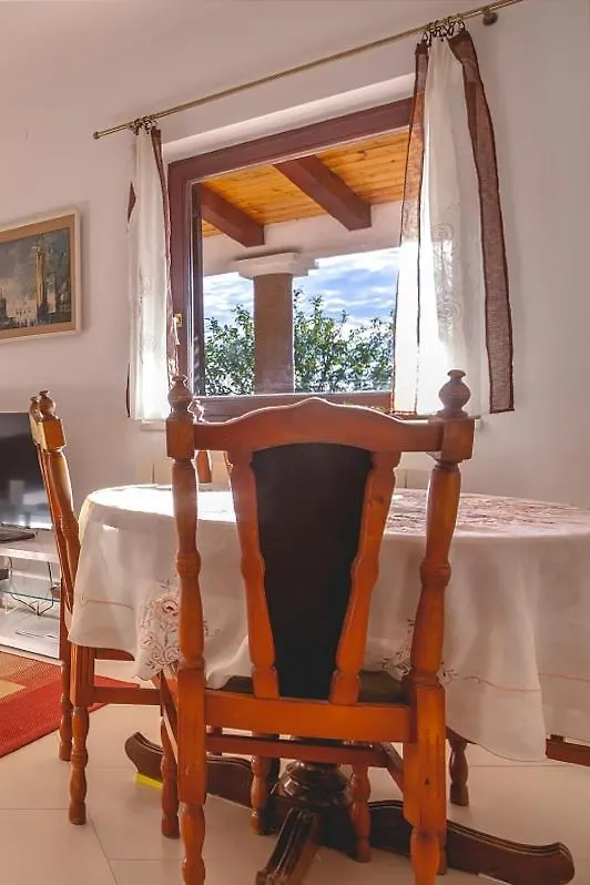 Apartment Njivice 5362B Croatia