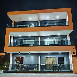  Apartman Golden Sunset